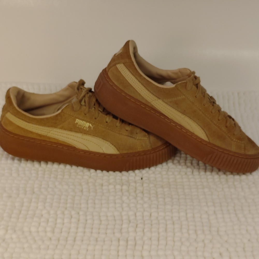 Puma Women's Tan Suede Sneakers - Picture 2 of 7